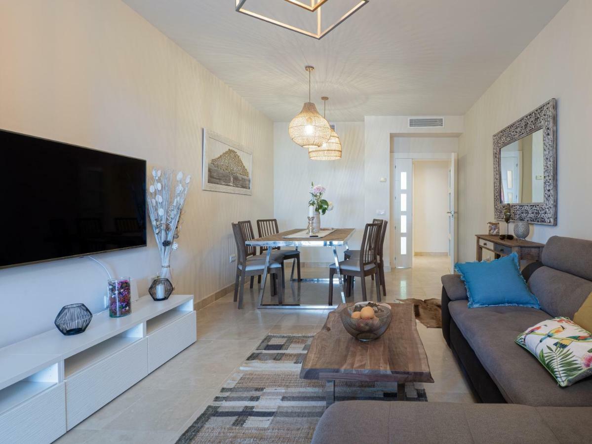 Amazing Two Bedroom Apartment In Los Flamingos, Marbella เอสเตโปนา ภายนอก รูปภาพ